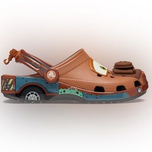 New CLASSIC DISNEY AND PIXAR CARS’ MATER CLOG KID Size 4 W S 6
